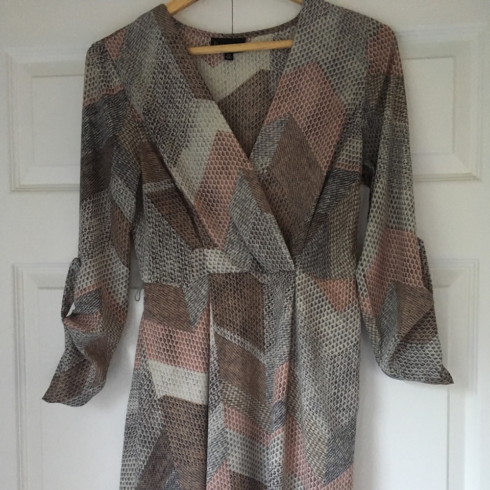 Fly silky dress - fitted waist and skirt flair